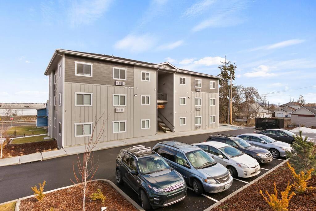 スポーケンBrand New 2 Bd 2 Bth Near Dt And Perry Districtアパートメント エクステリア 写真
