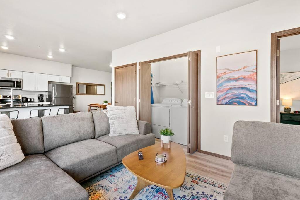 スポーケンBrand New 2 Bd 2 Bth Near Dt And Perry Districtアパートメント エクステリア 写真